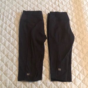 VSX Black Medium Capris(2 pairs)
